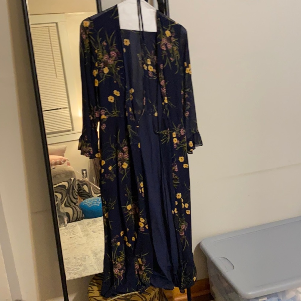 Beautiful well made floral wrap dress